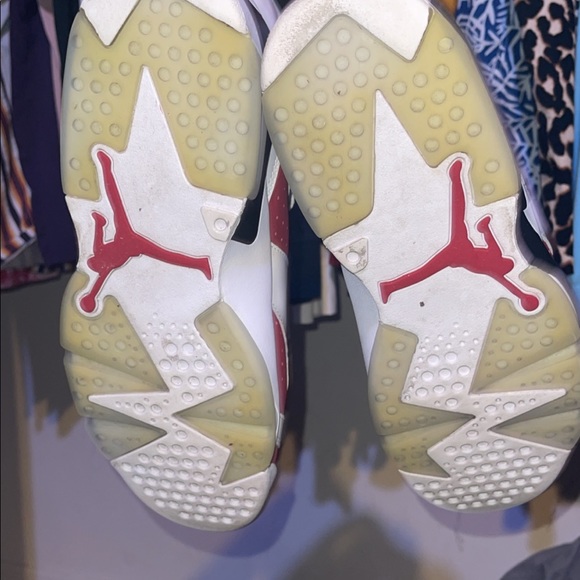 Carmines 6’s